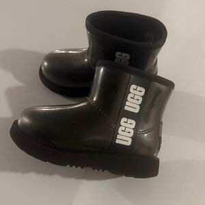 UGG Kids Boots Classic Clear Mini II Sz 10